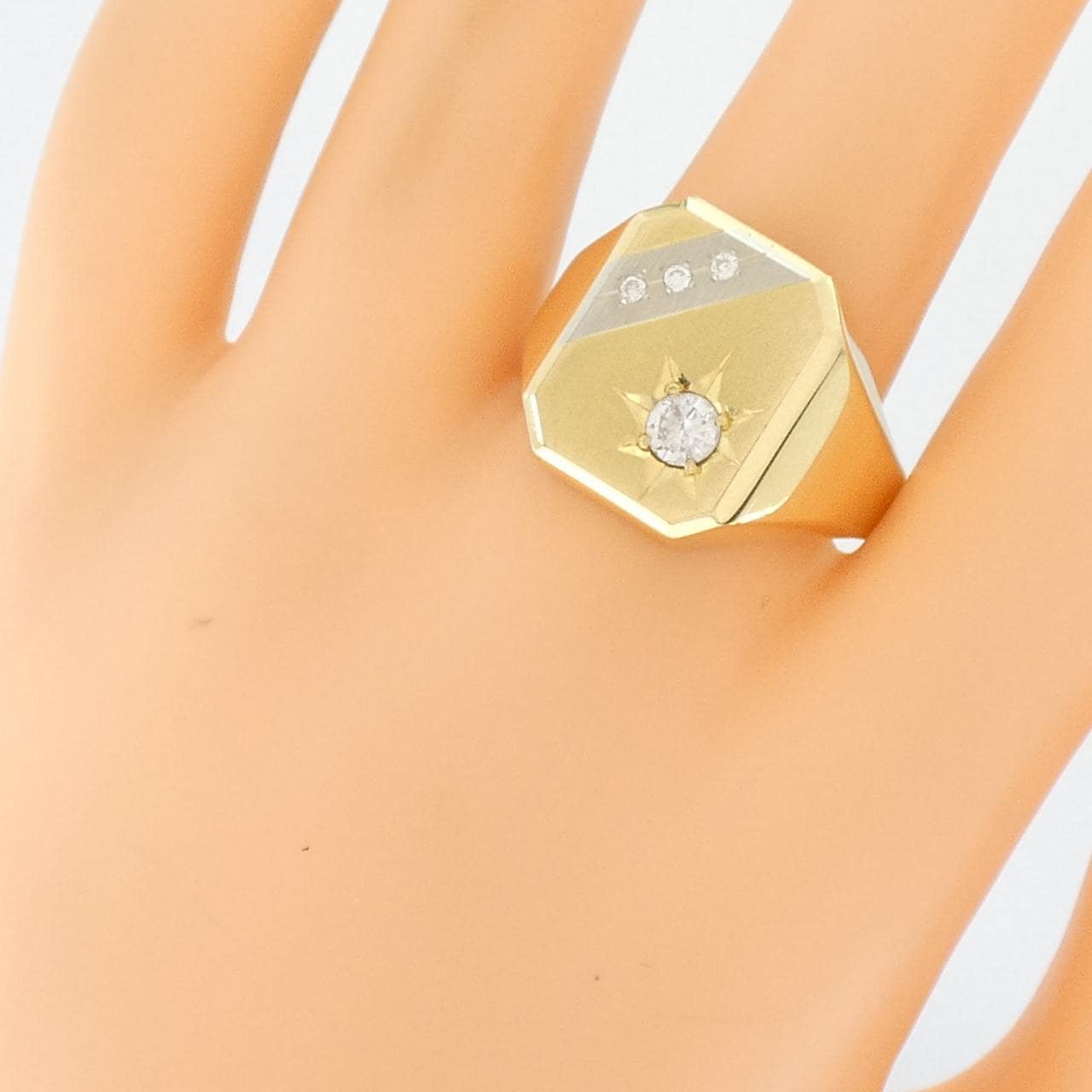 18KYG/18KWG ダイヤモンド リング 0.26CT