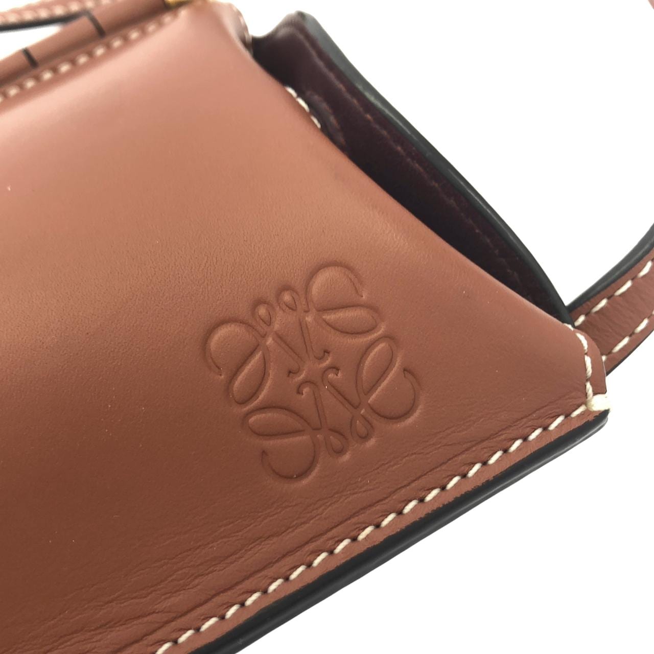 ロエベ ゲート ポケット C650Z42X34 ショルダーバッグ