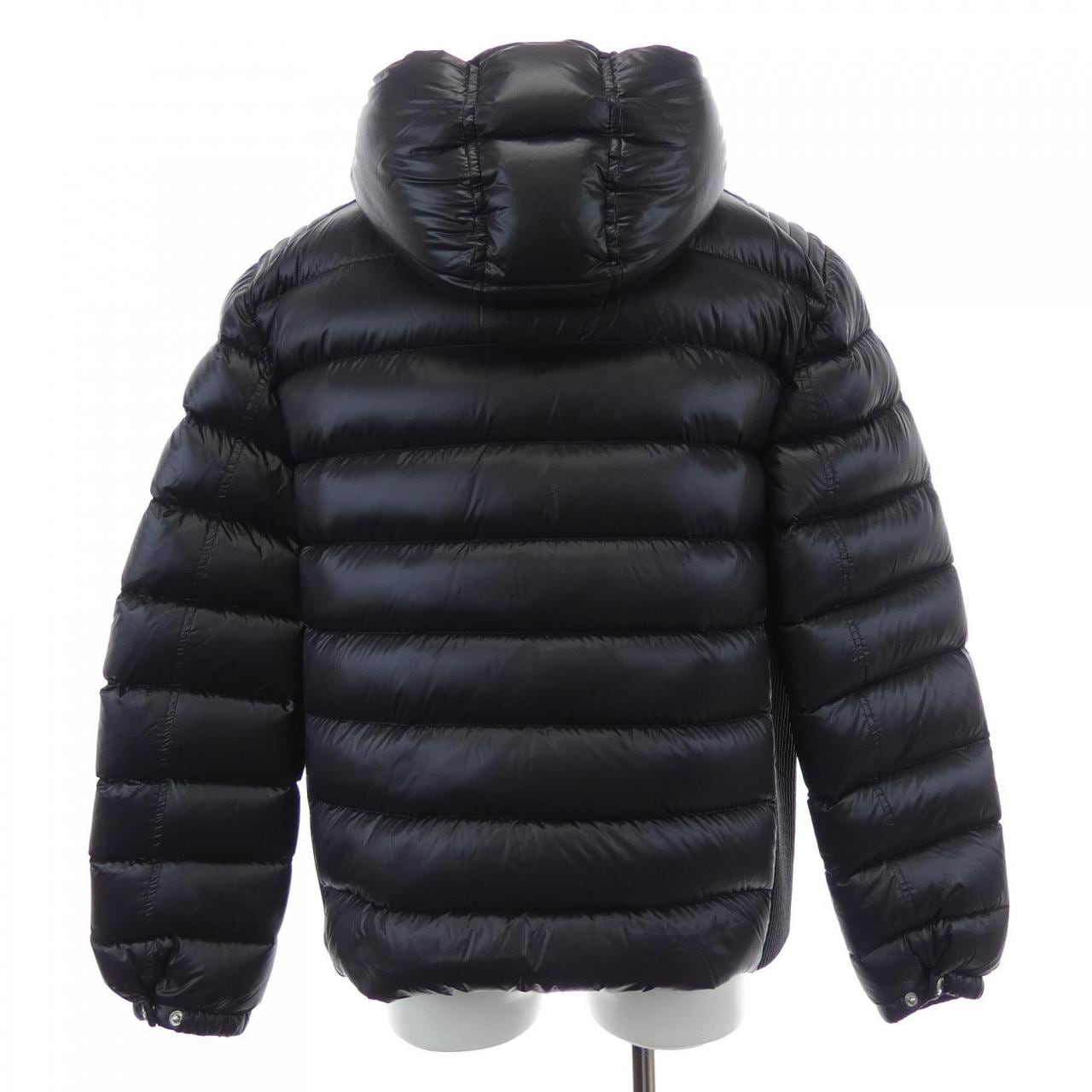 プラダ PRADA トライアングルロゴ SGA654 R142 AR0 ダウンジャケット