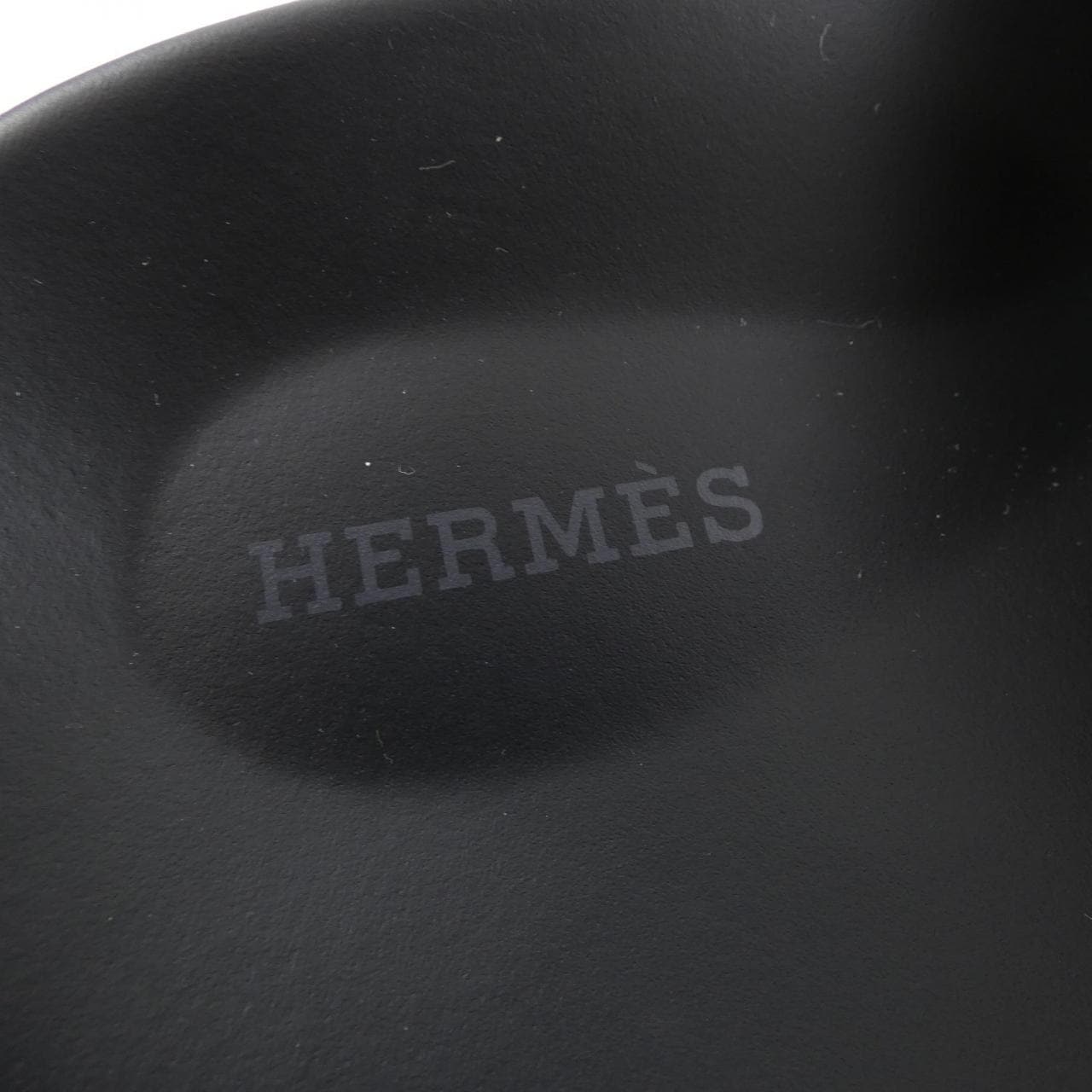 エルメス HERMES ジャクソン ケリーバックル 242951Z サンダル