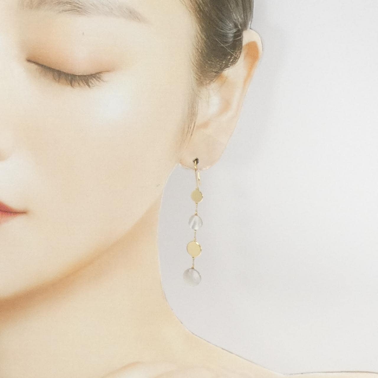 アーカー ルナエクリプス ピアス