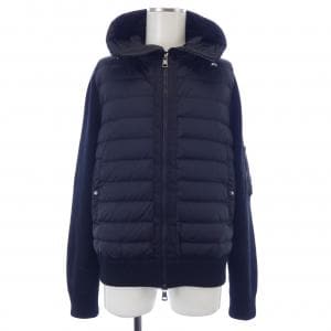 モンクレール MONCLER ダウンジャケット