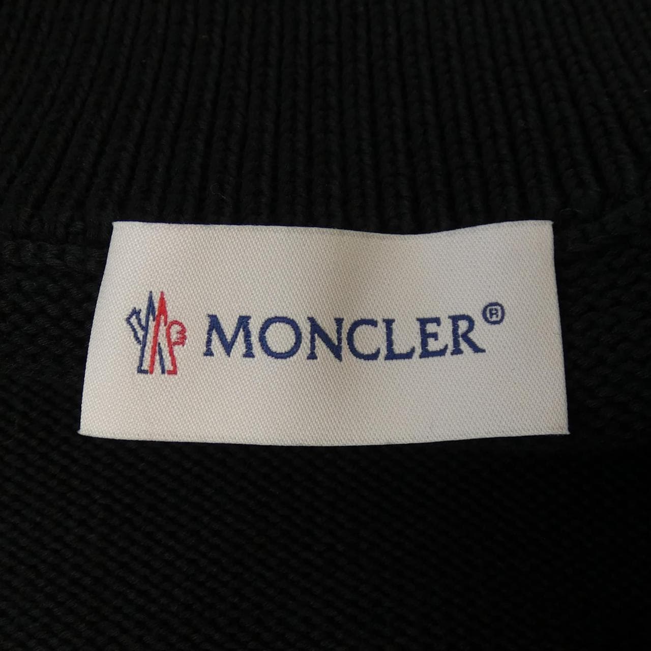 【新品】モンクレール MONCLER K20919B00003 ダウンジャケット