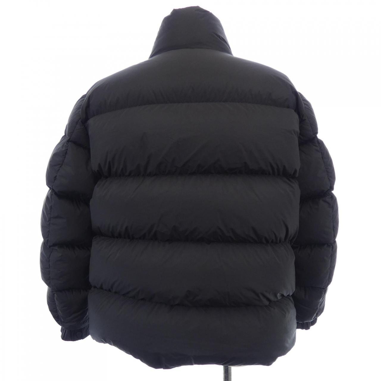 モンクレール MONCLER ダウンジャケット