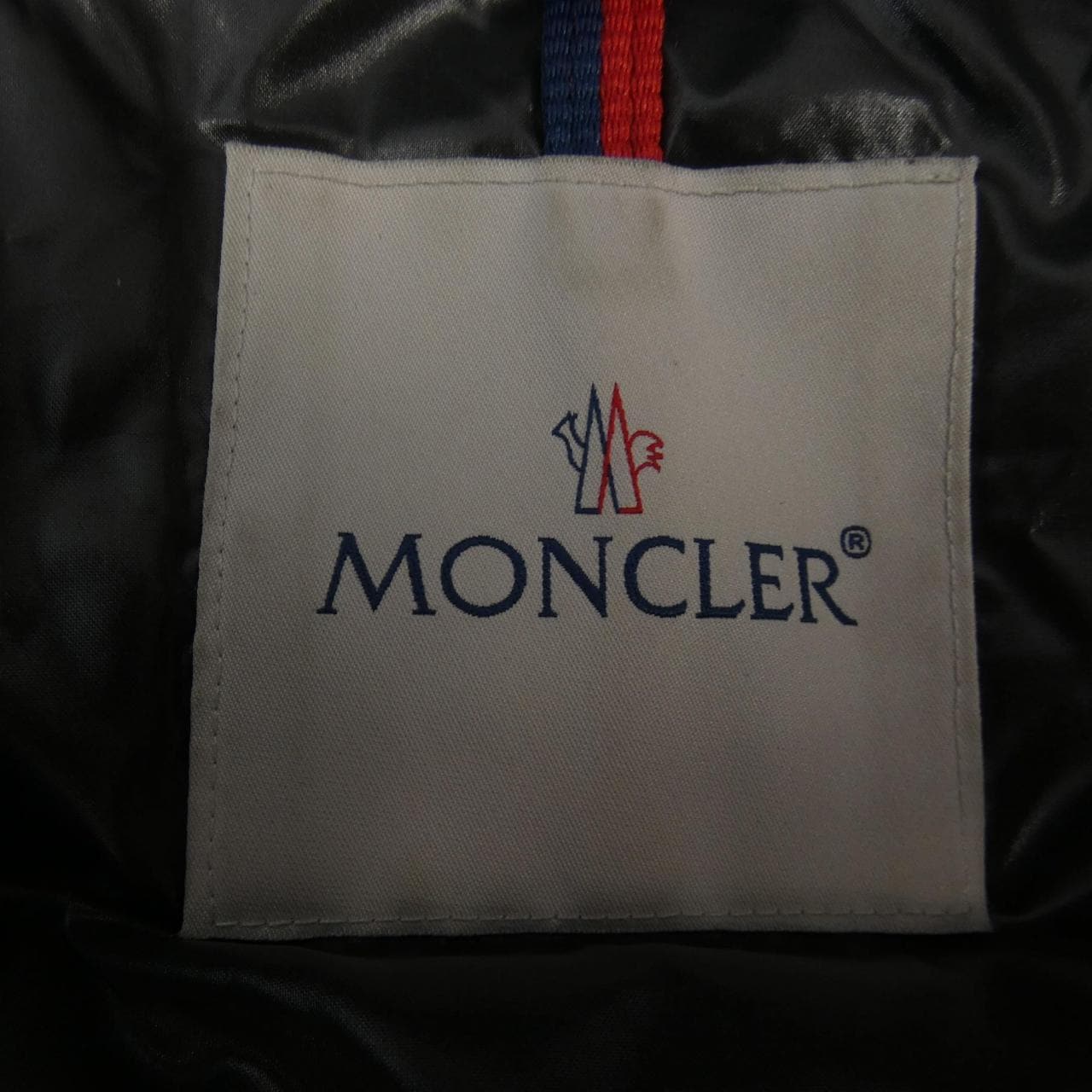 モンクレール MONCLER ダウンジャケット