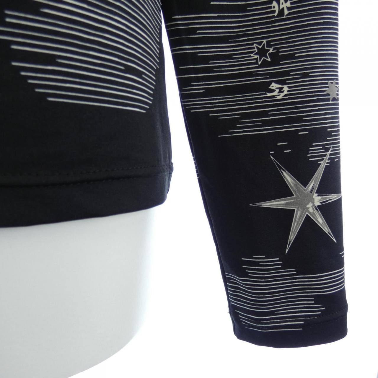 エルメス HERMES Tシャツ