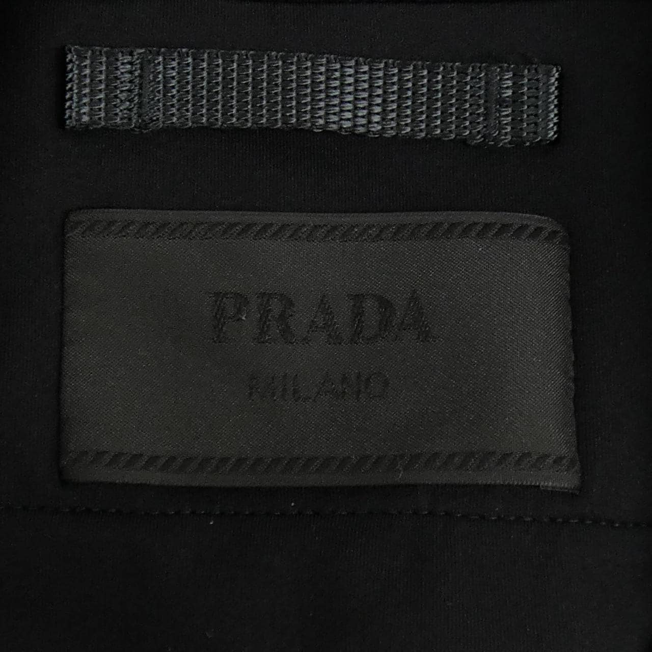 プラダ PRADA トライアングルロゴ UJL57A S231 118V ジャケット