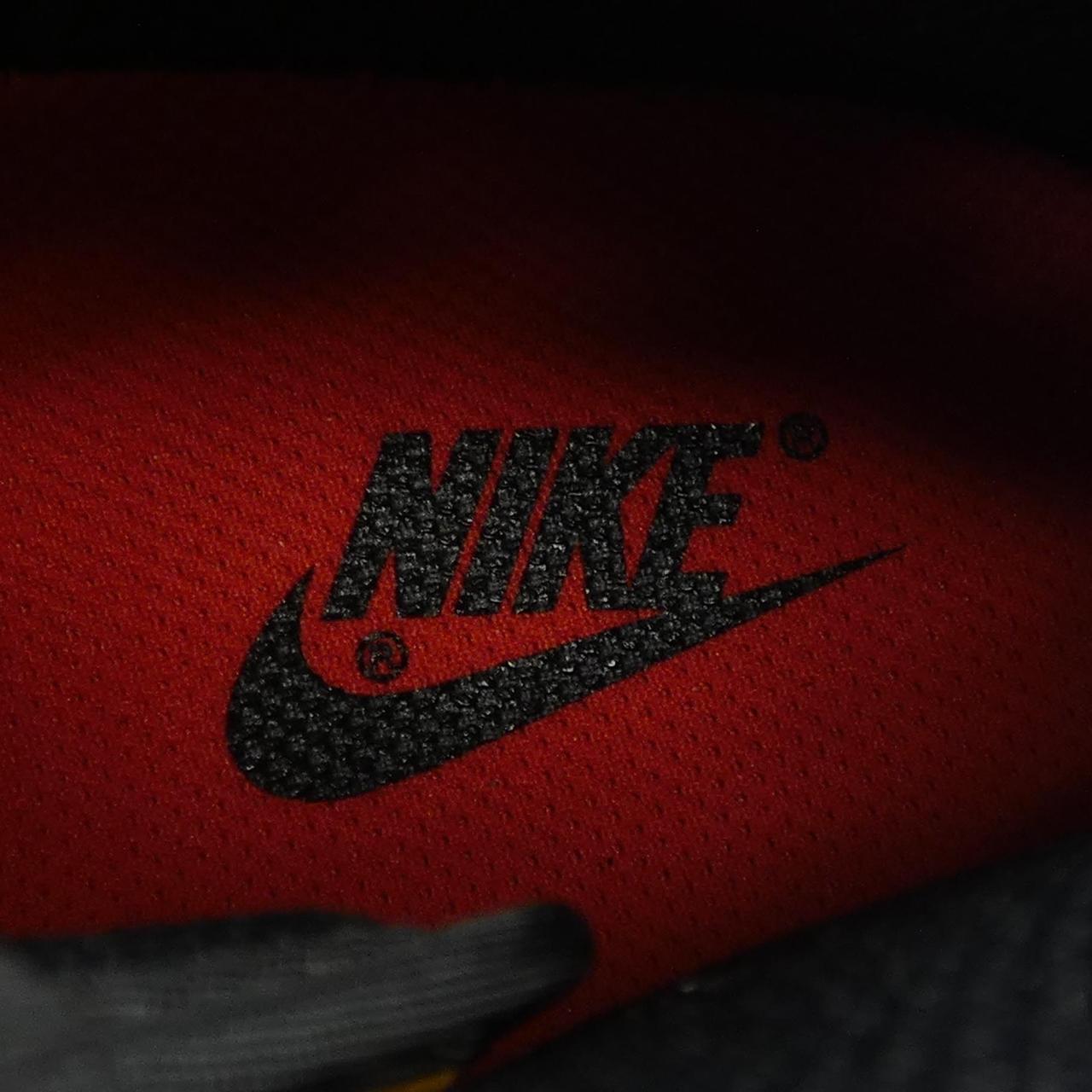 ナイキ NIKE DD1399-700 シューズ