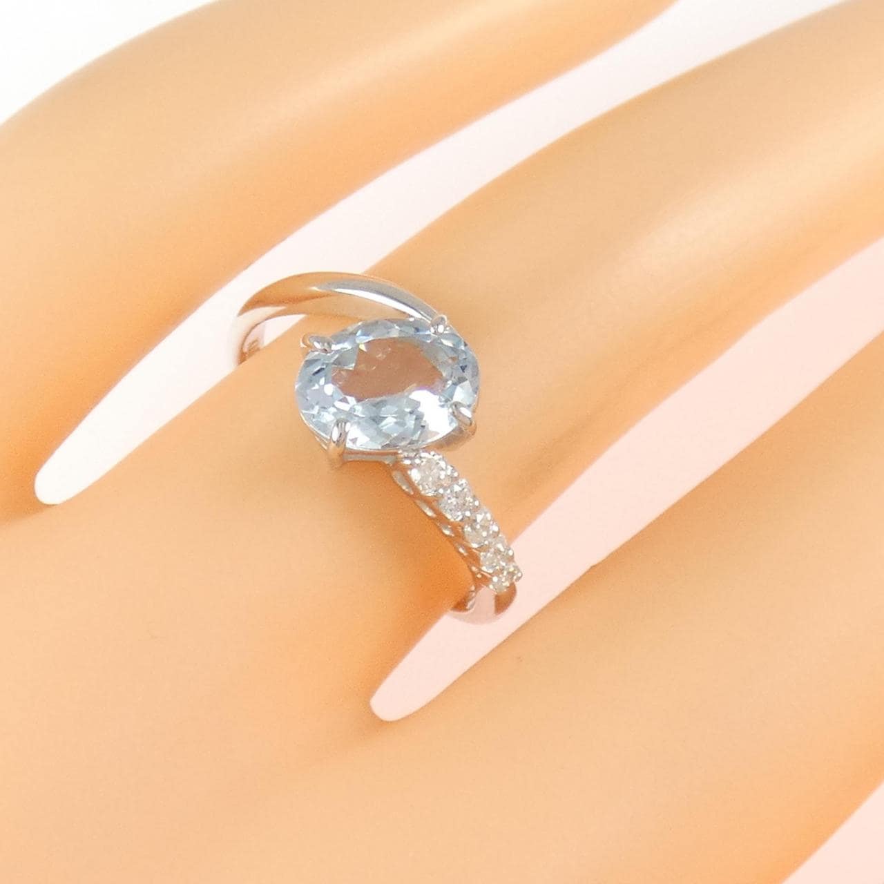 K18WG アクアマリン リング 1.00CT