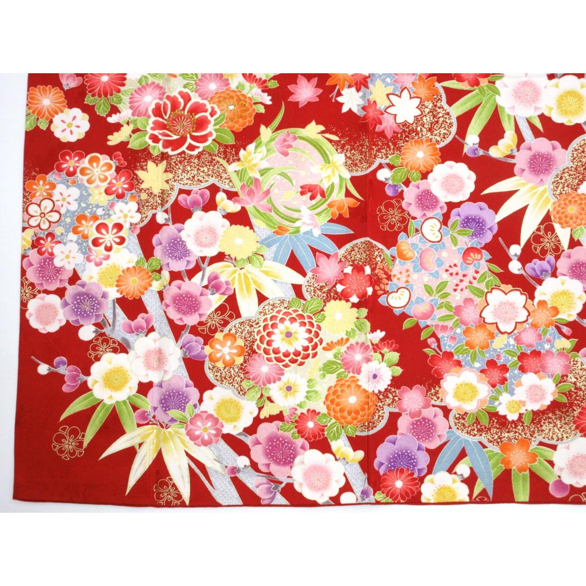 振袖　友禅金彩加工　刺繍入り