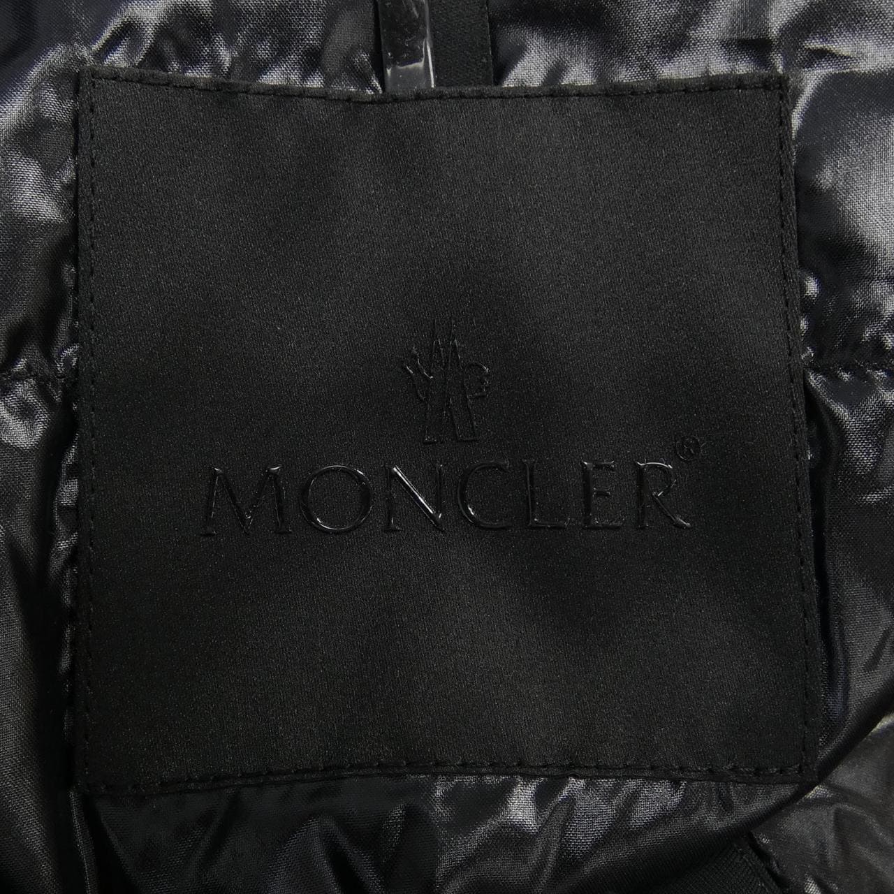 モンクレール MONCLER ダウンジャケット