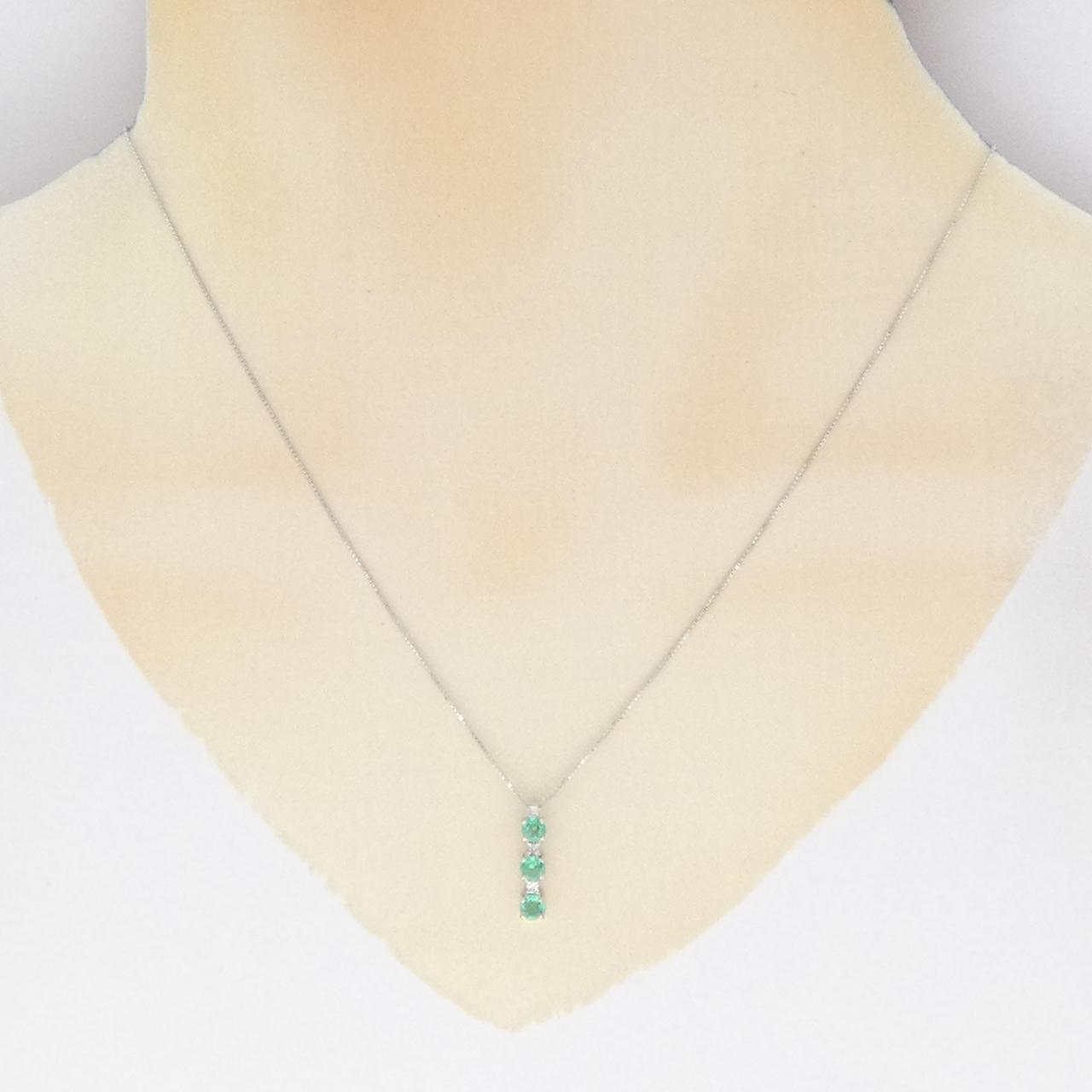 K18WG エメラルド ネックレス 0.37CT