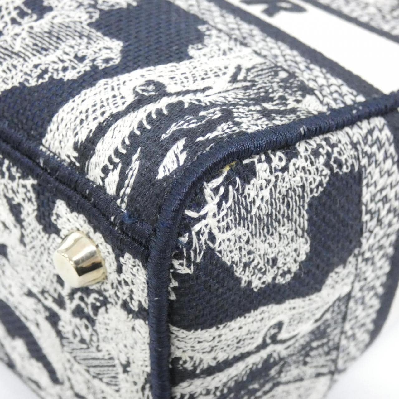 クリスチャンディオール TOILE DE JOUY REVERSE レディ ディーライト ミディアム M0565ORGO バッグ