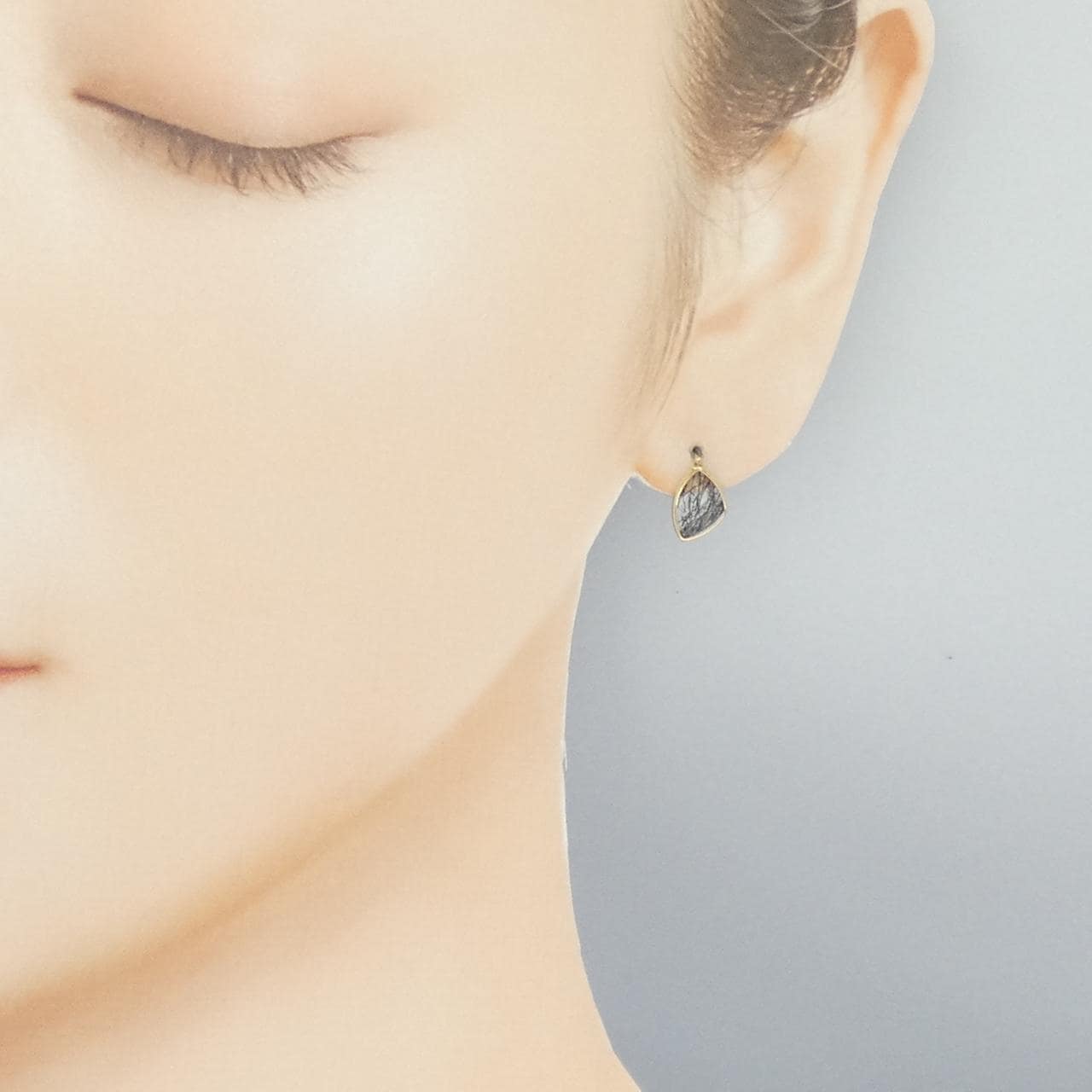 K10YG トルマリンインクォーツ ピアス