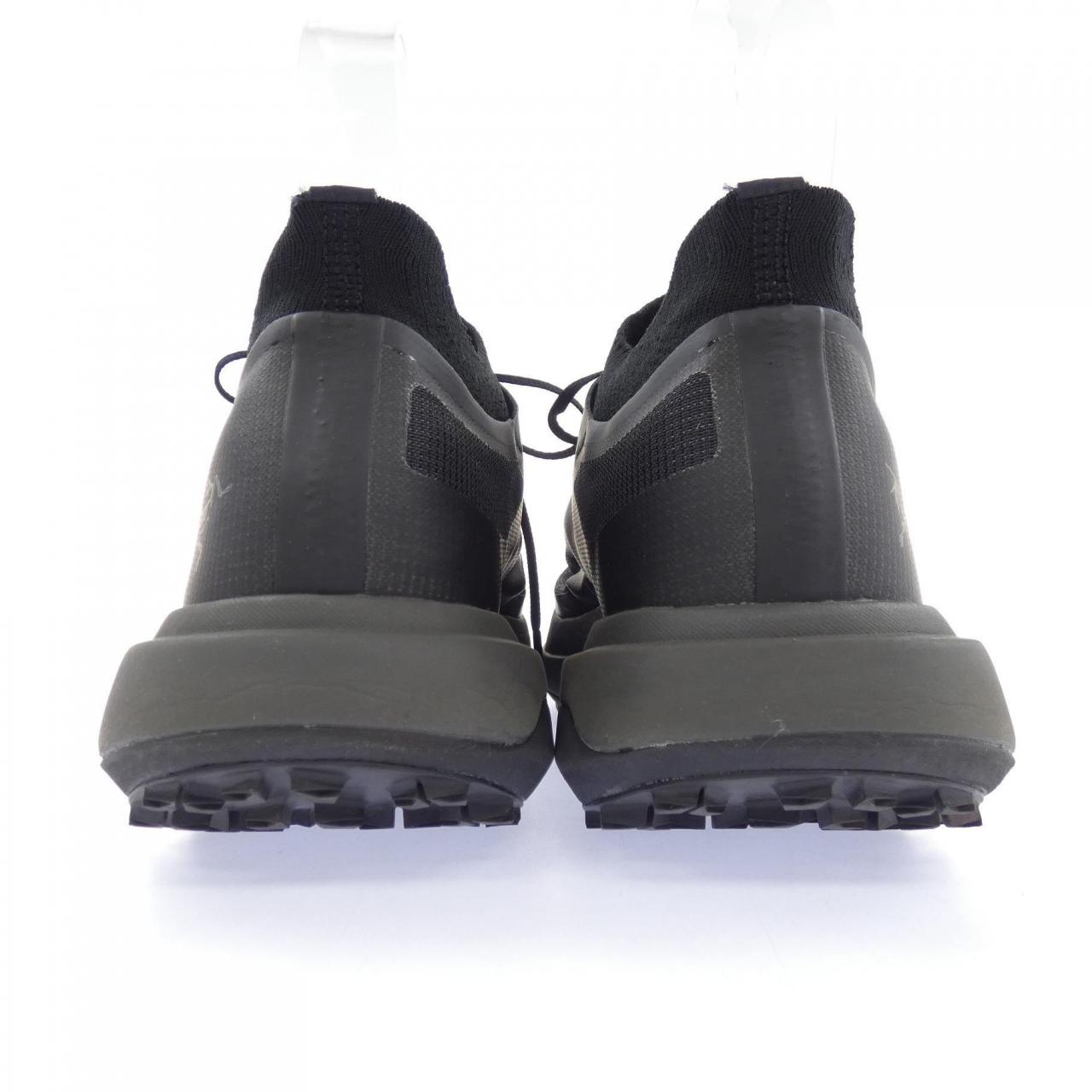 アークテリクス ARC'TERYX 081044 スニーカー