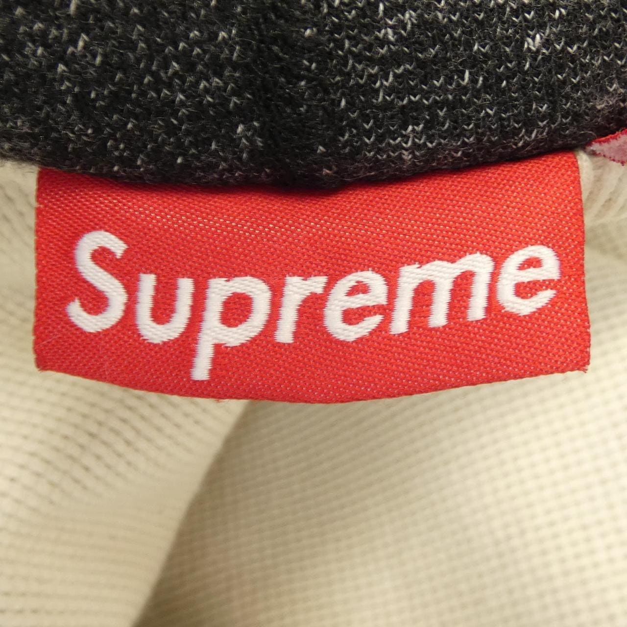 シュプリーム SUPREME パーカー