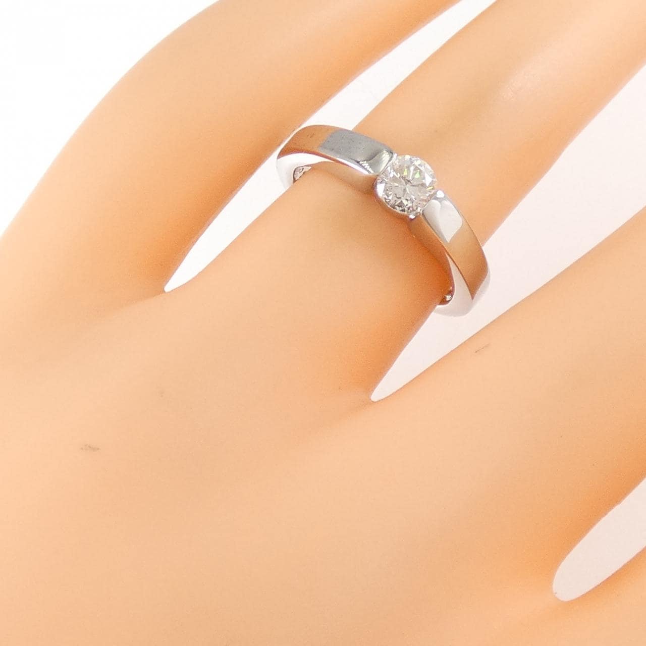 750WG ソリティア ダイヤモンド リング 0.34CT