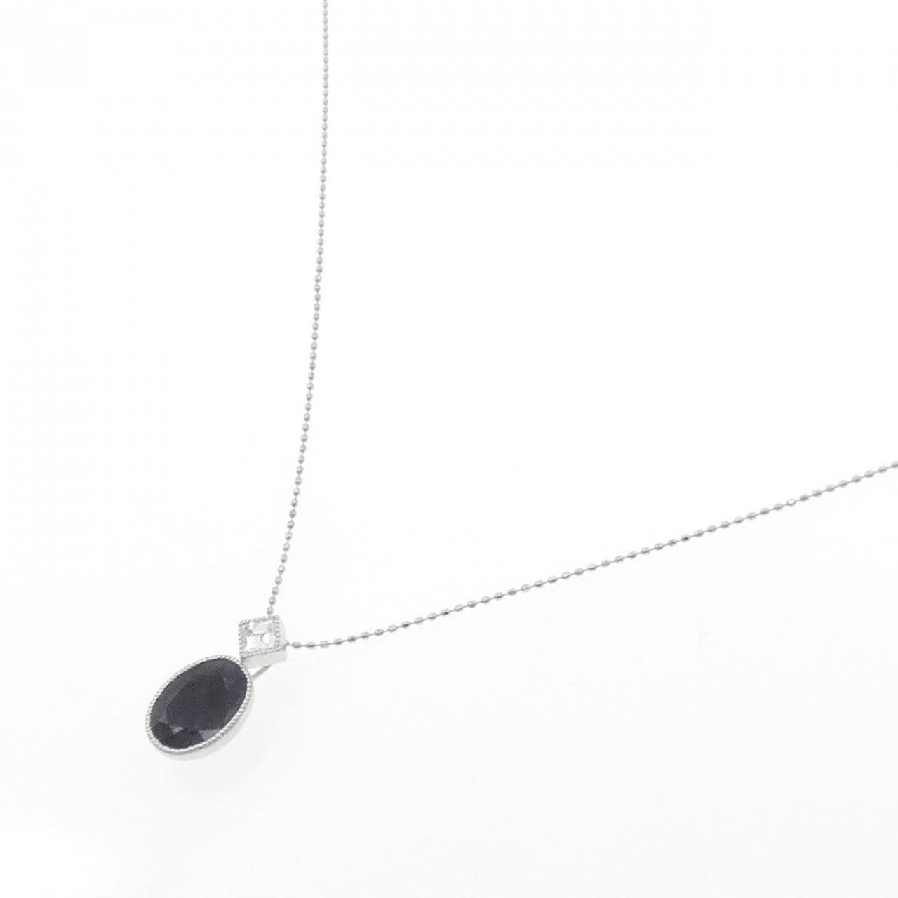 K18WG Sapphire Necklace 3.32CT