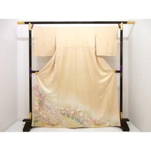 色留袖　友禅加工ボカシ染　丸に蔦