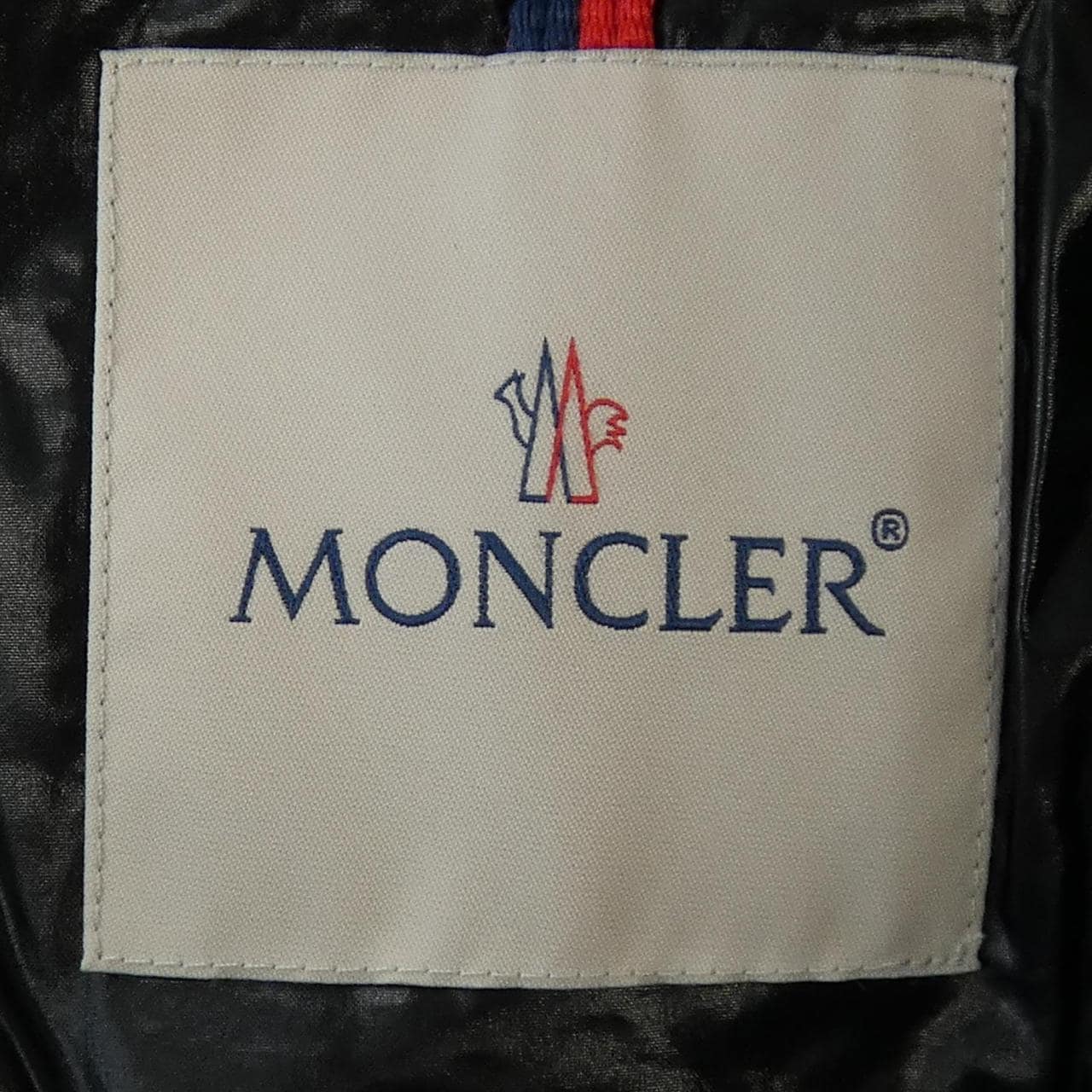 モンクレール MONCLER ダウンジャケット