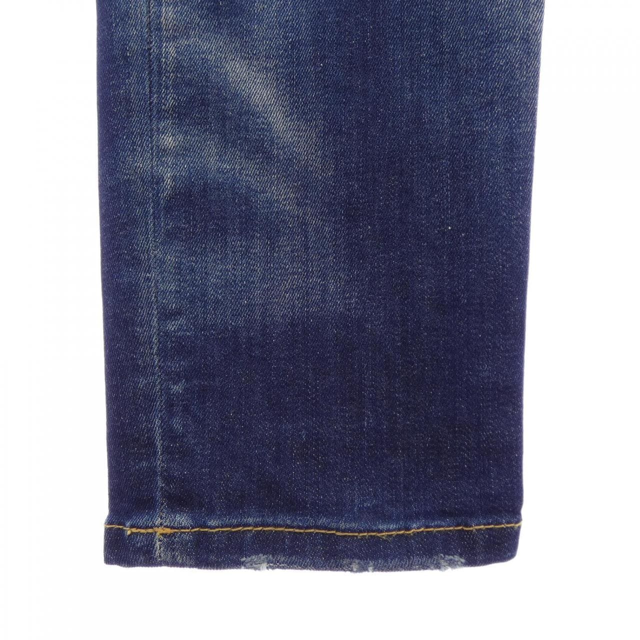 ディースクエアード DSQUARED2 S74LB1084 ジーンズ