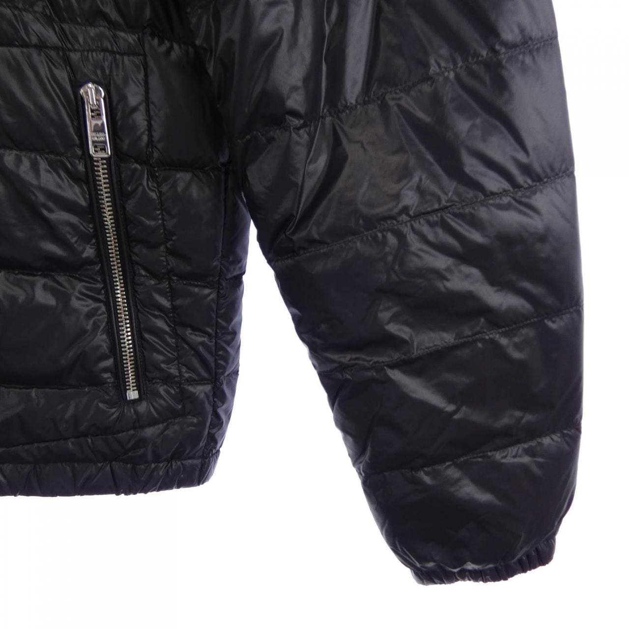 プラダ PRADA SGA506 ダウンジャケット