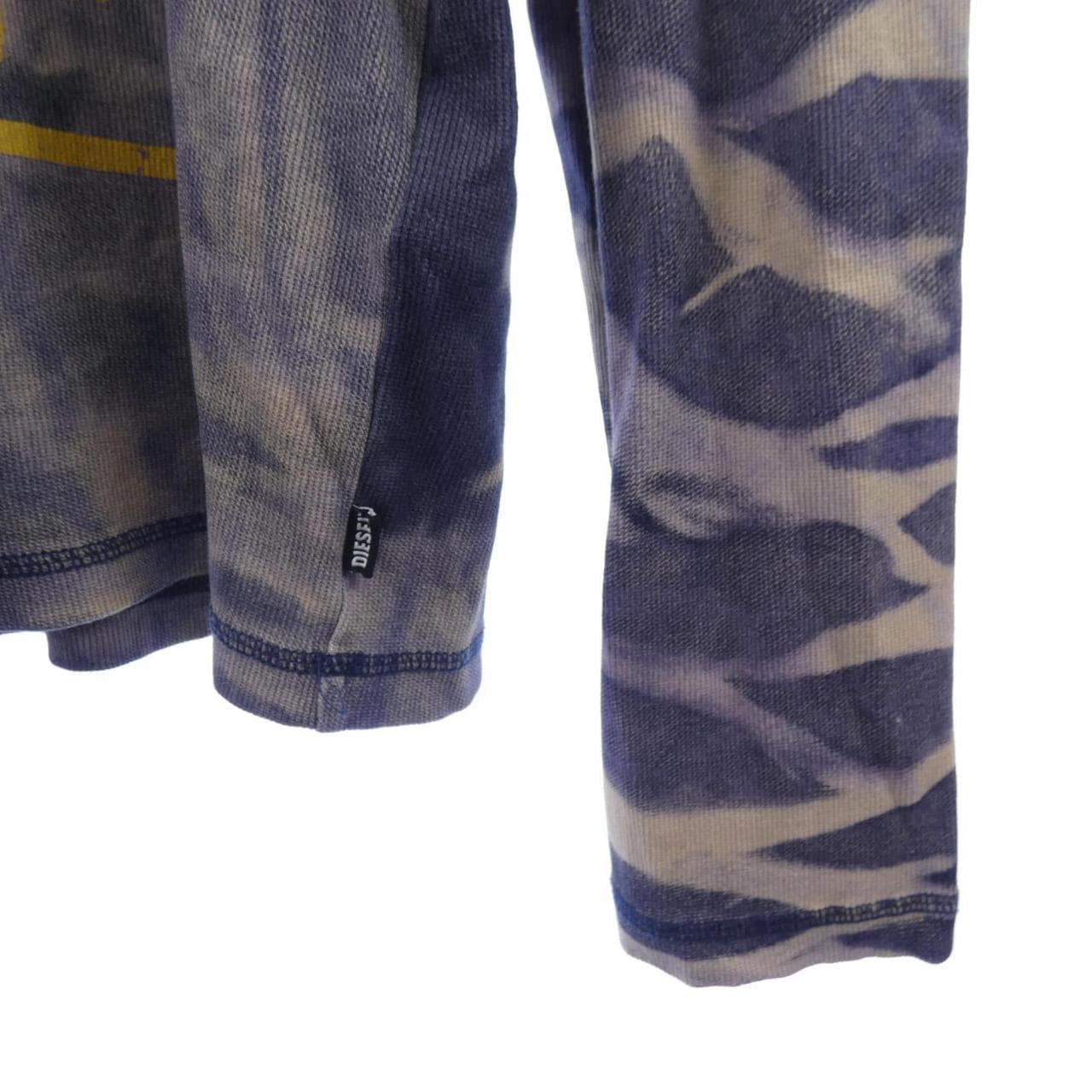 ディーゼル DIESEL Tシャツ