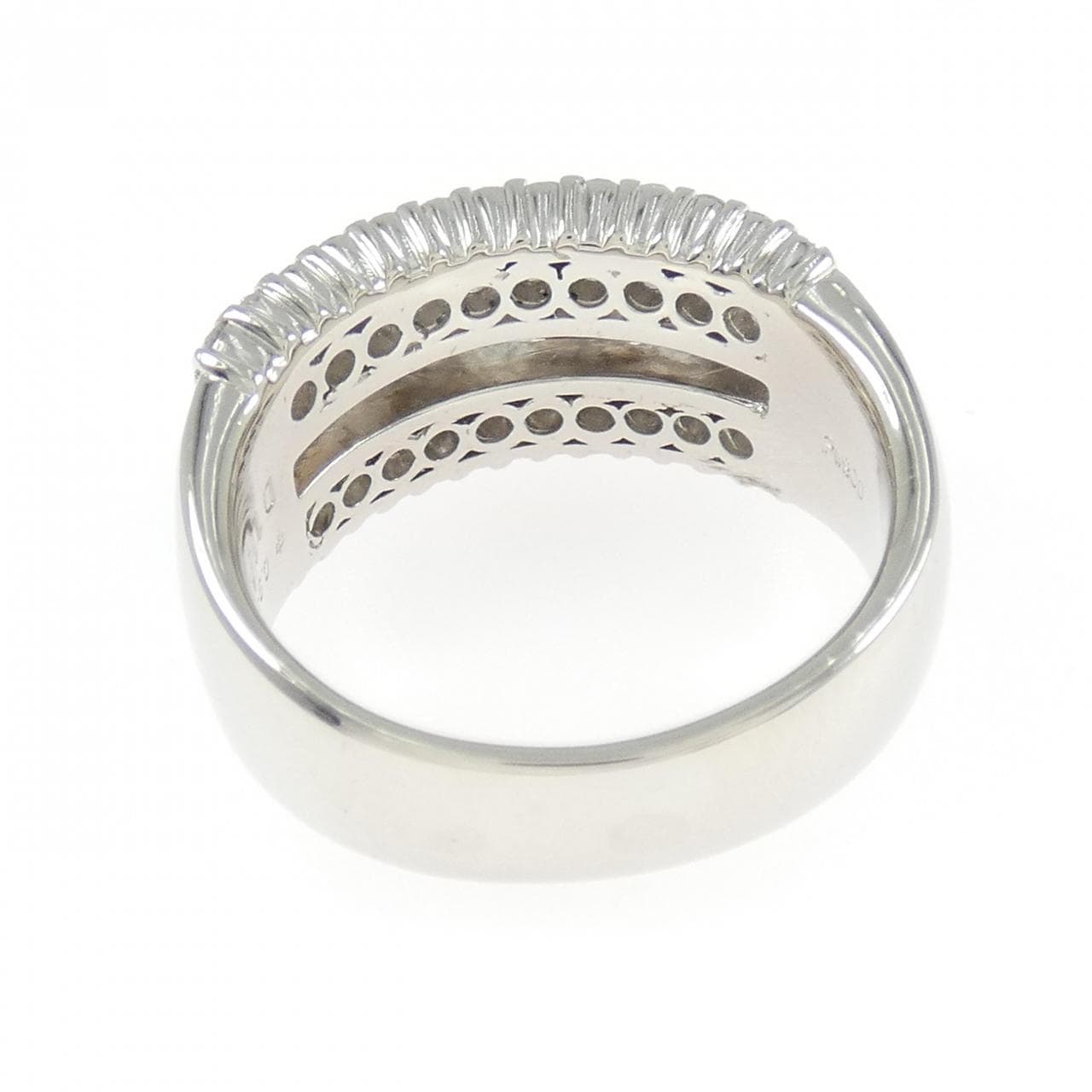 PT900钻石戒指，0.95克拉