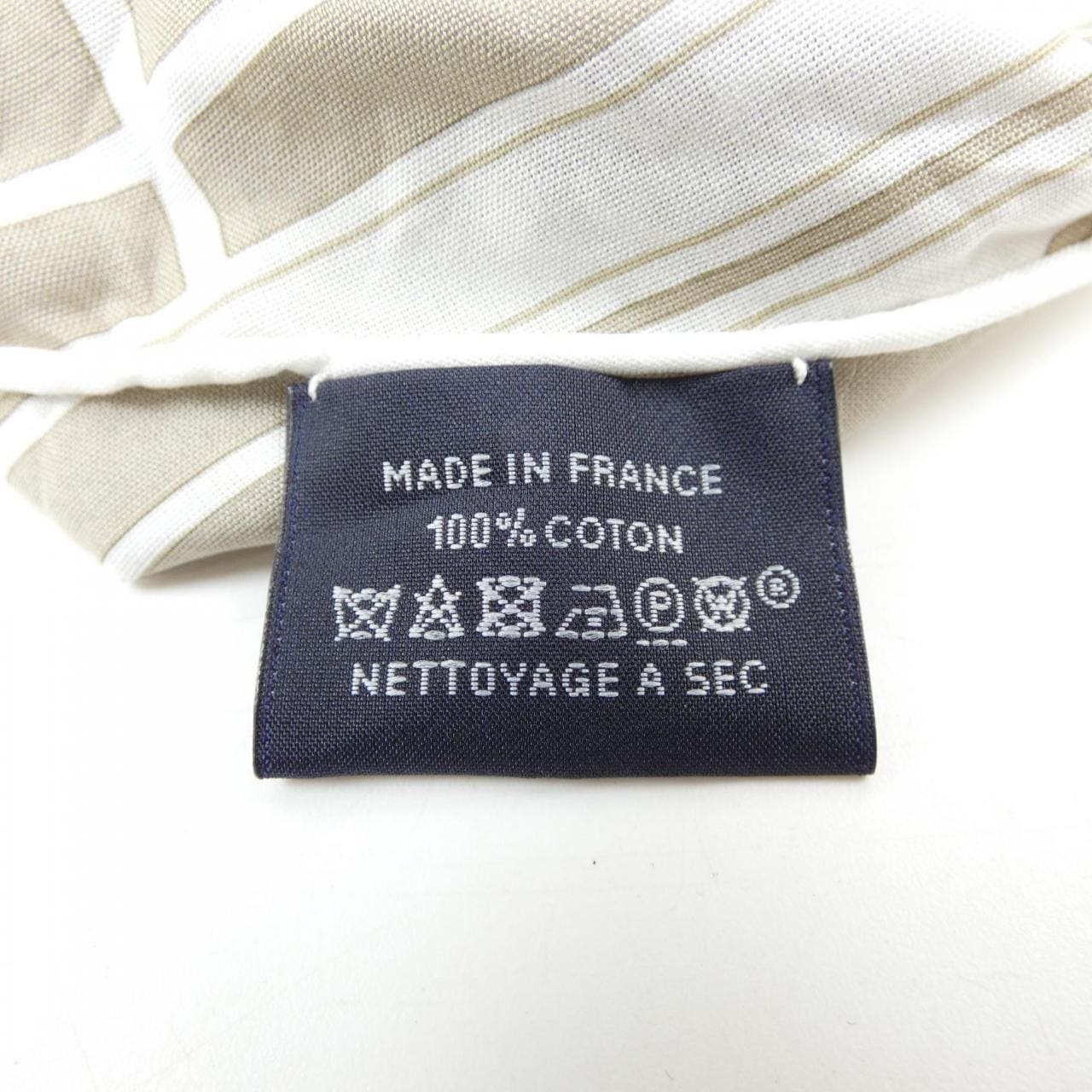 エルメス HERMES GRANDE TENUE H434133T ロザンジュ スカーフ