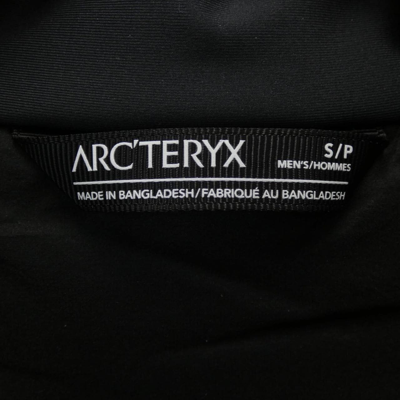 アークテリクス ARC'TERYX 24105-129829 ATOM AR ジャケット