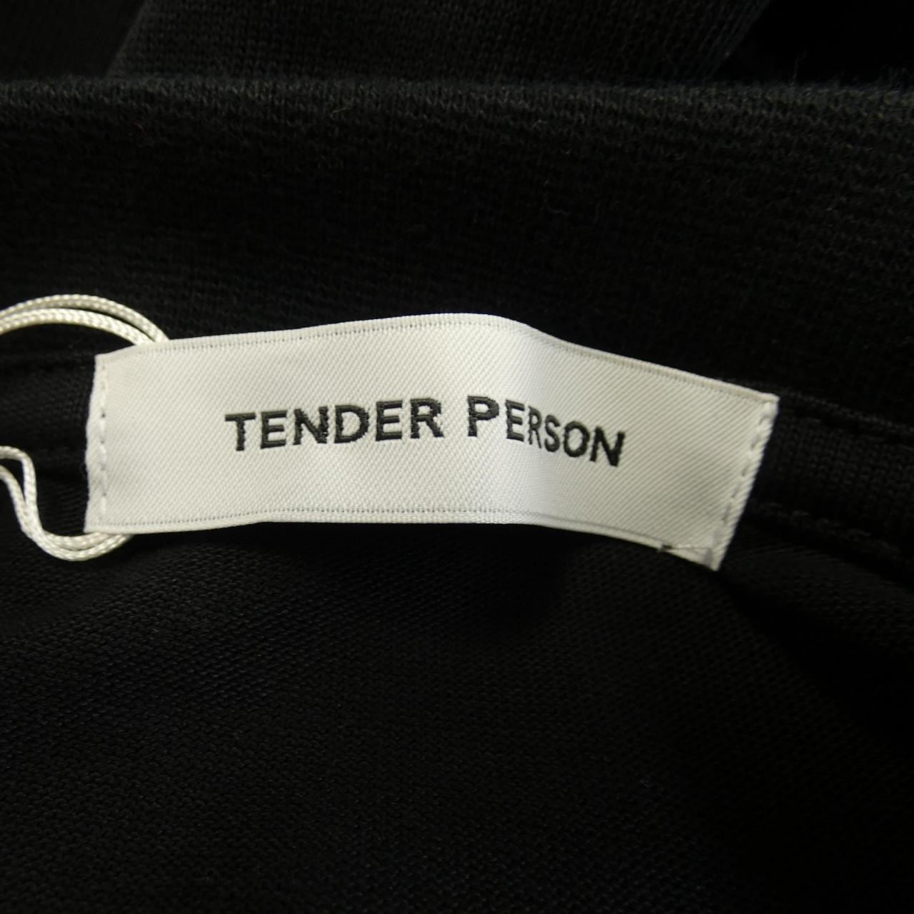 TENDERPERSON Tシャツ