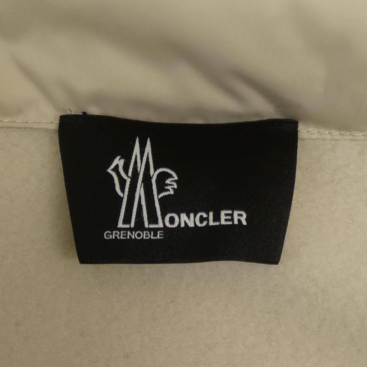 モンクレールグルノーブル MONCLER GRENOBLE 20978G00026 ダウンジャケット