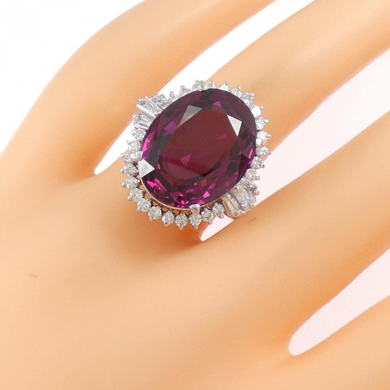 PT900 ガーネット リング 14.87CT