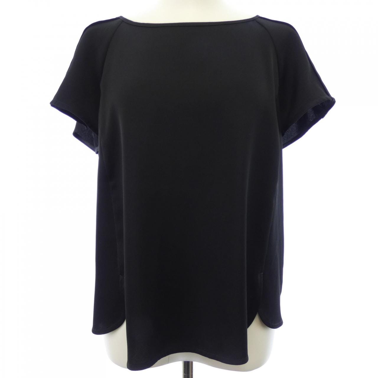 トゥービーシック TO BE CHIC トップス