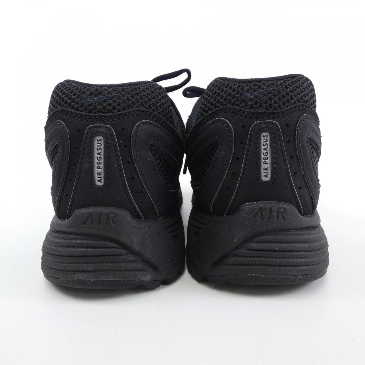 ナイキ NIKE スニーカー