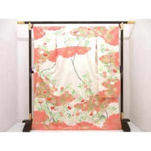 振袖　友禅金彩加工　刺繍入り
