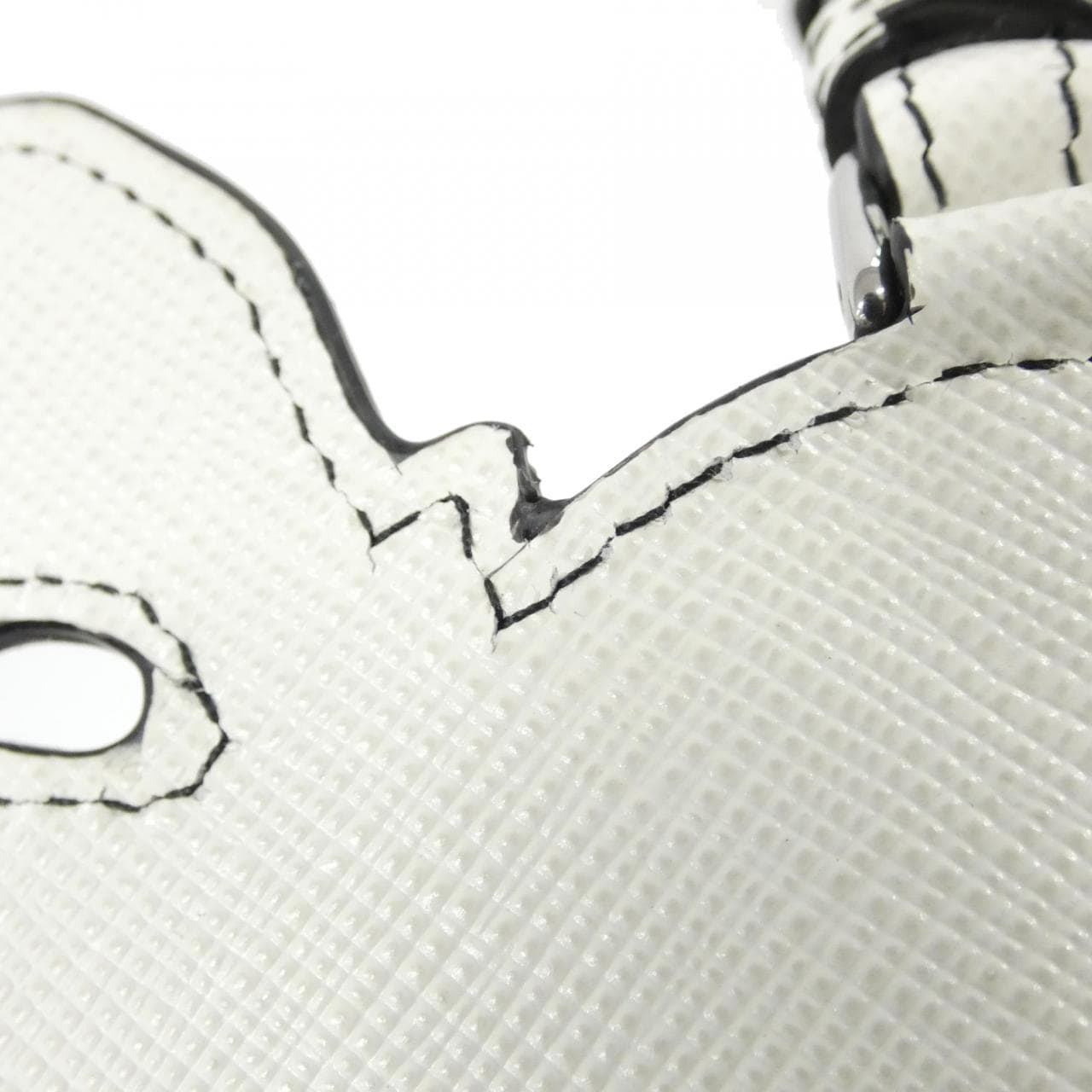 プラダ 2EN044 ネームタグ