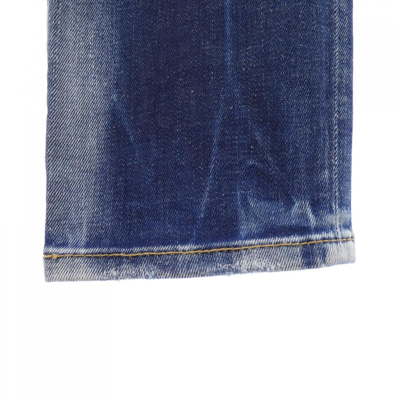 ディースクエアード DSQUARED2 S74LB1254 ジーンズ