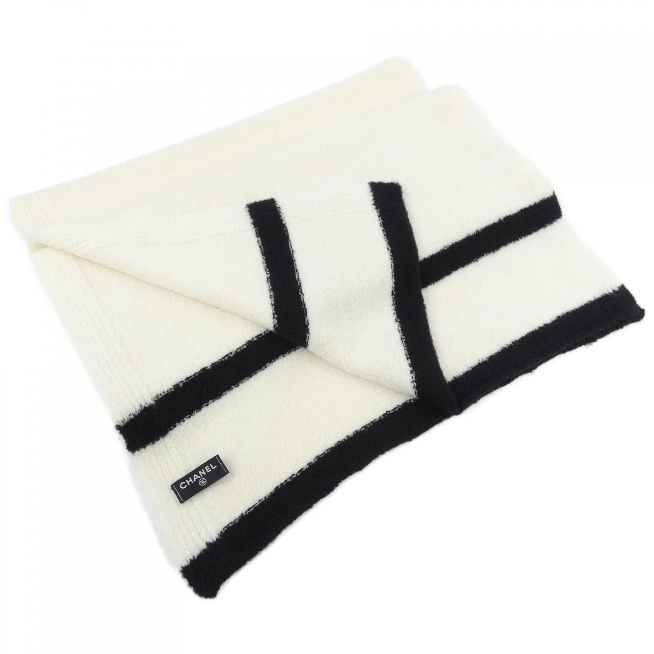 シャネル CHANEL AAB705B23057 MUFFLER