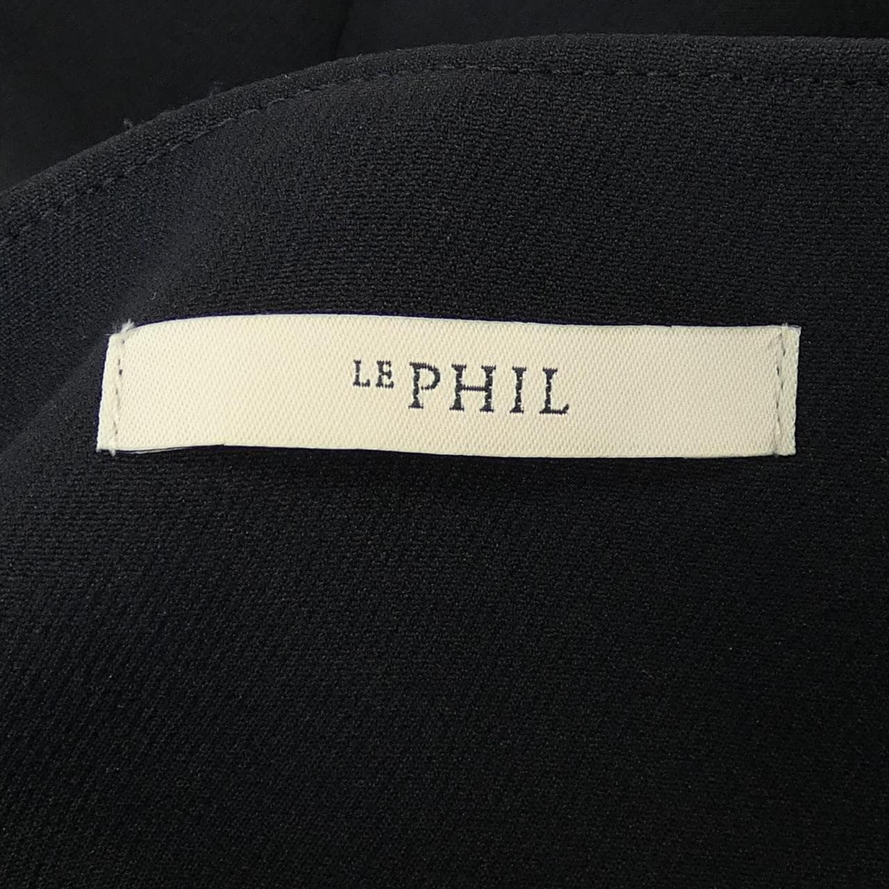 ルフィル LE PHIL トップス
