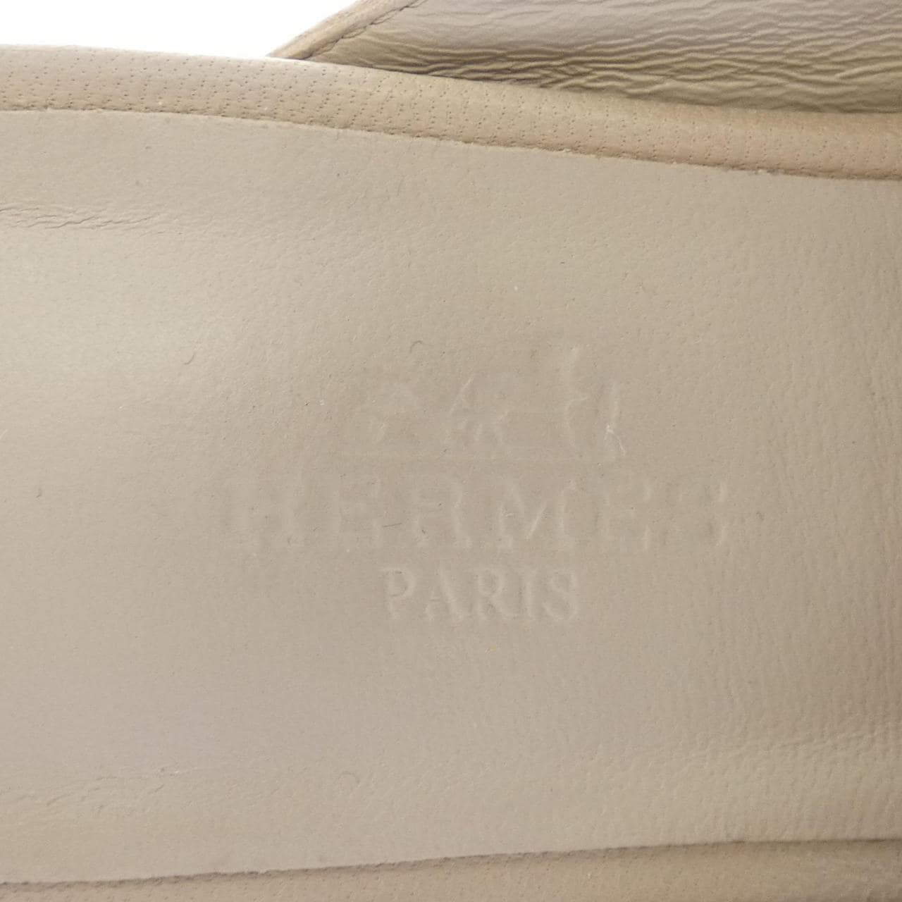 エルメス HERMES オズ ケリーバックル 212100Z サンダル