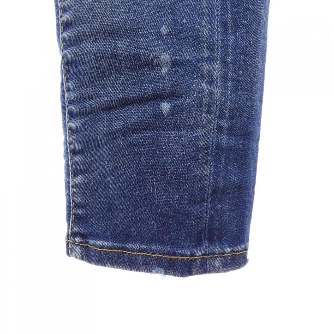 ディースクエアード DSQUARED2 S74LB1179 ジーンズ