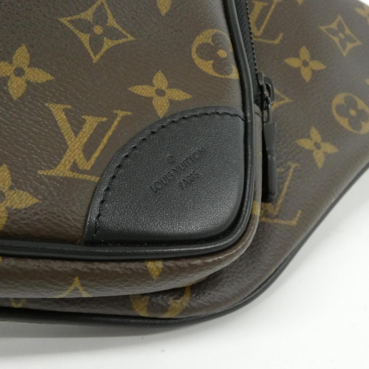 ルイヴィトン モノグラム マカサー クリストファー バムバッグ M45337 ショルダーバッグ