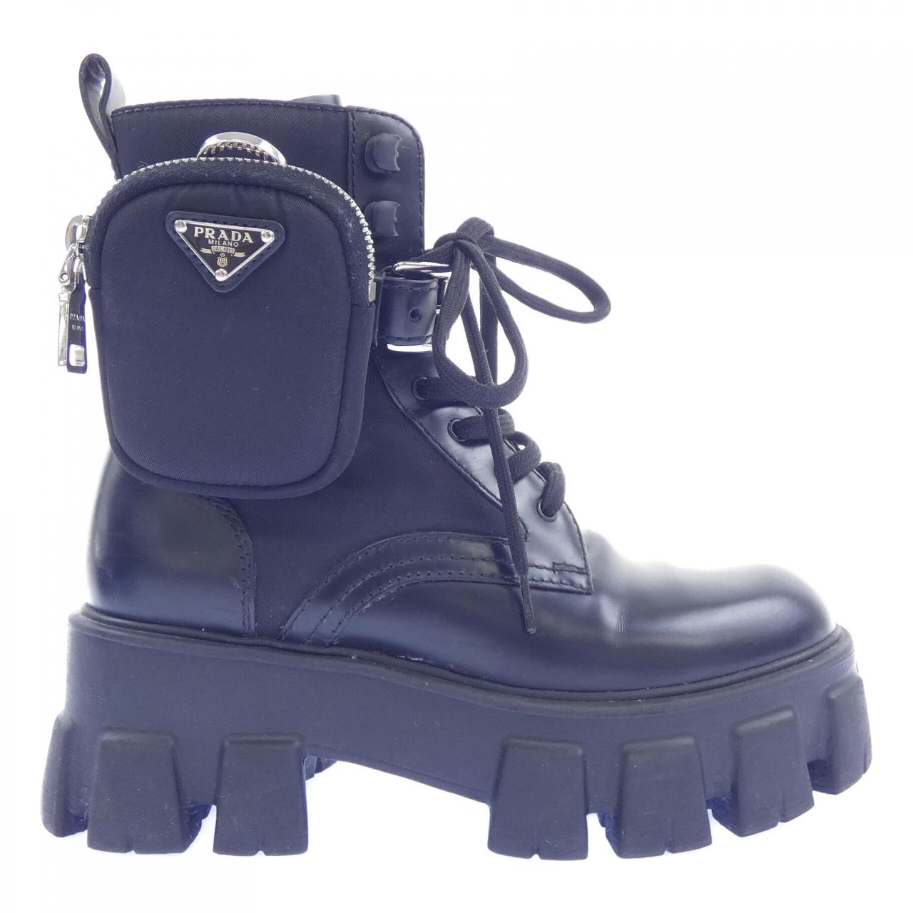 プラダ PRADA モノリス トライアングルロゴ 1T255M ブーツ