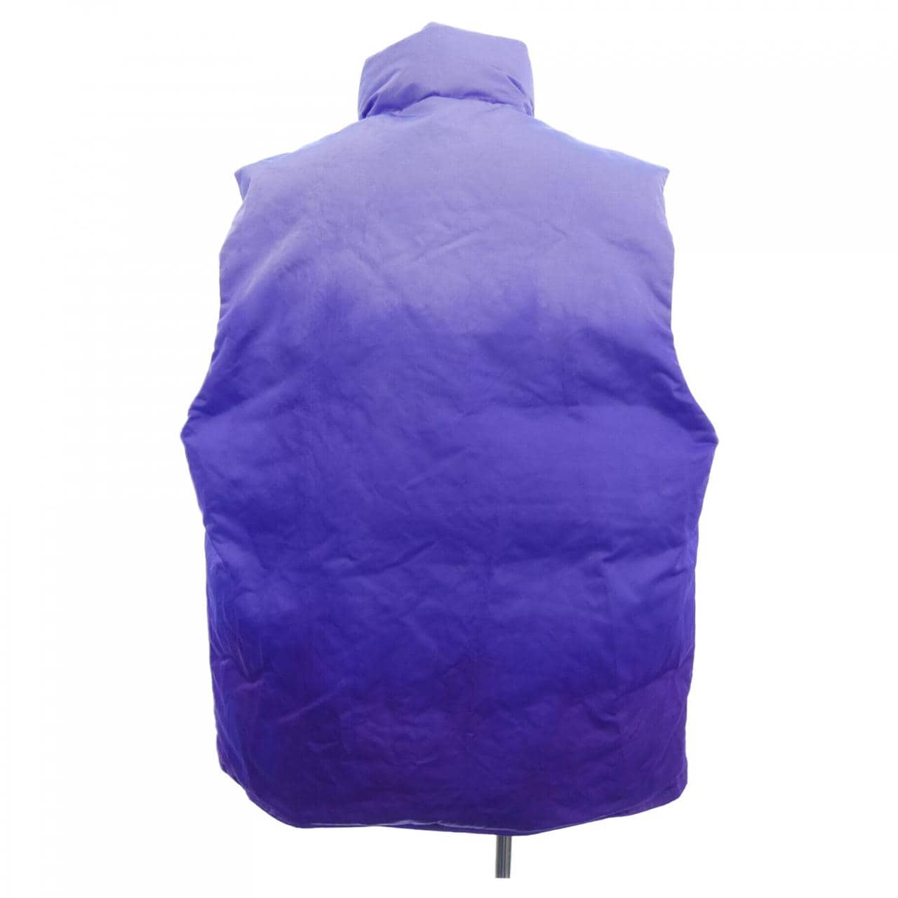 ROUND HAPPY ダウンベスト