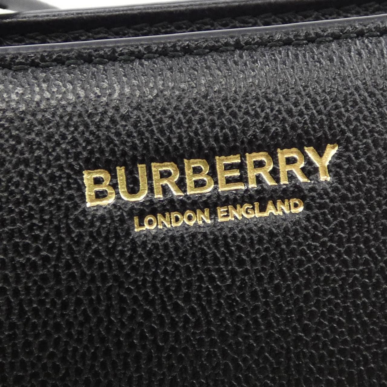 BURBERRY包