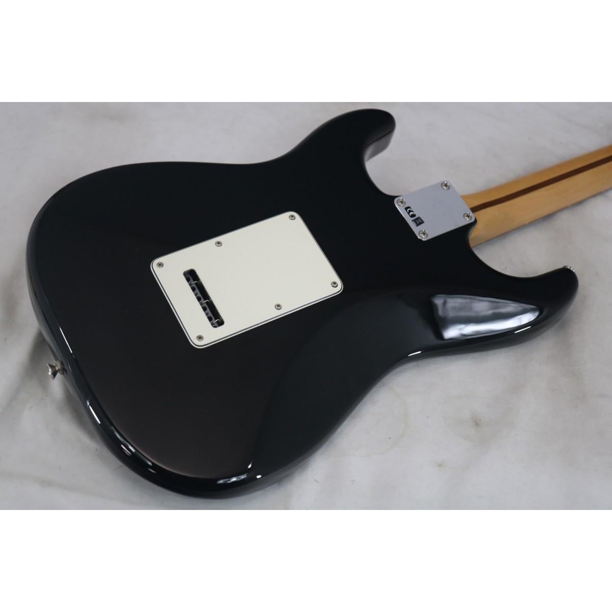 ＦＥＮＤＥＲ　　ＰＬＡＹＥＲ　ＳＴＲＡＴＯＣＡＳＴＥＲ