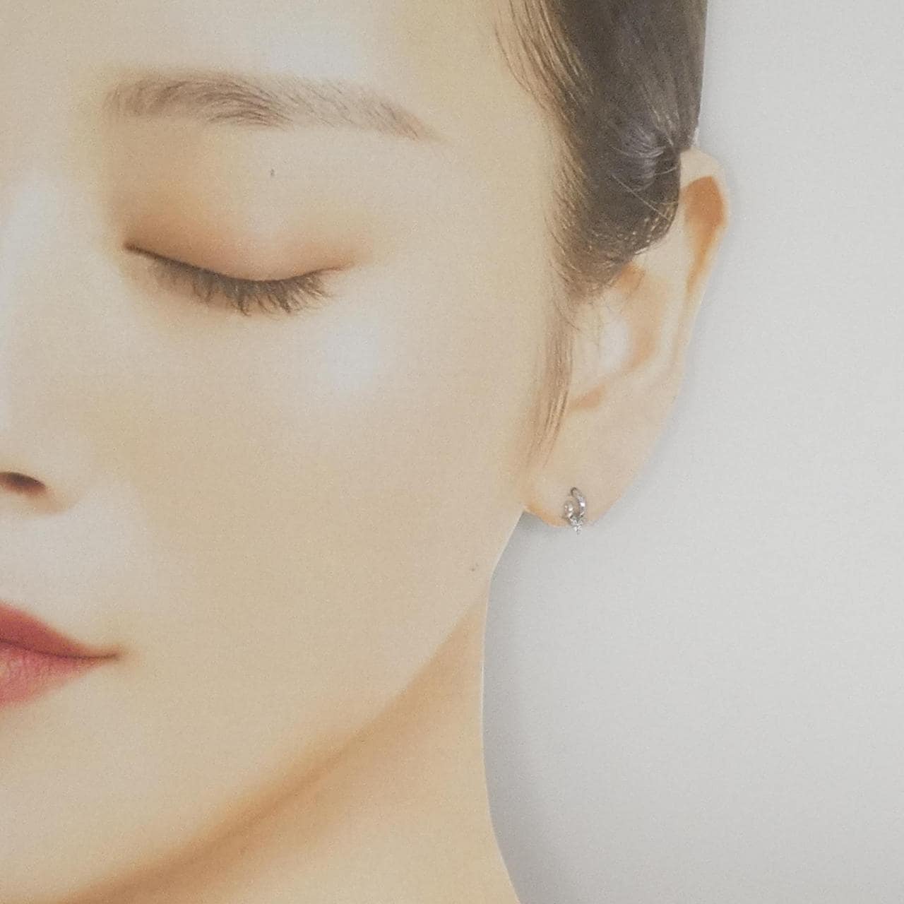 K14WG ダイヤモンド ピアス 0.04CT