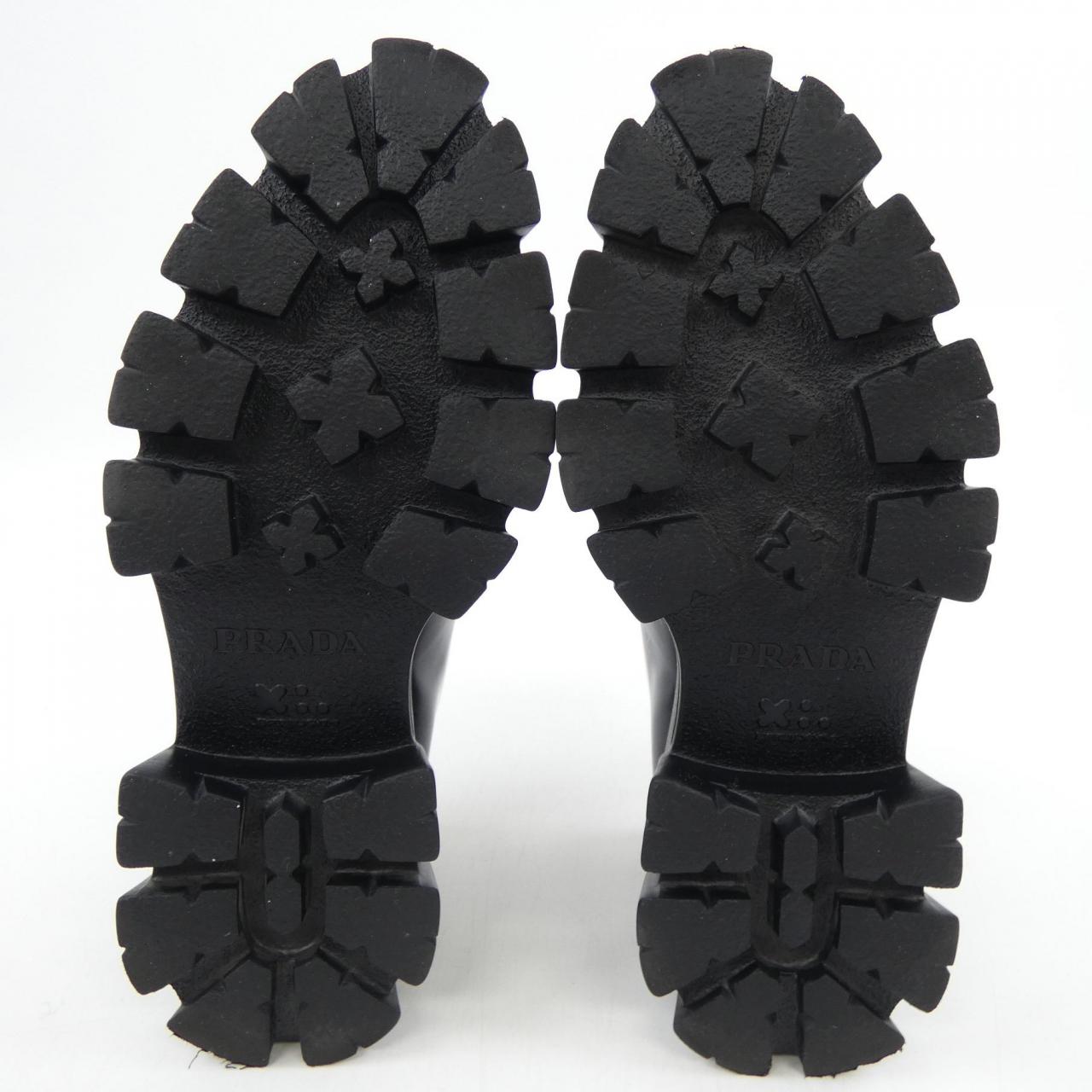 プラダ PRADA モノリス ローファー トライアングルロゴ 1D663M シューズ