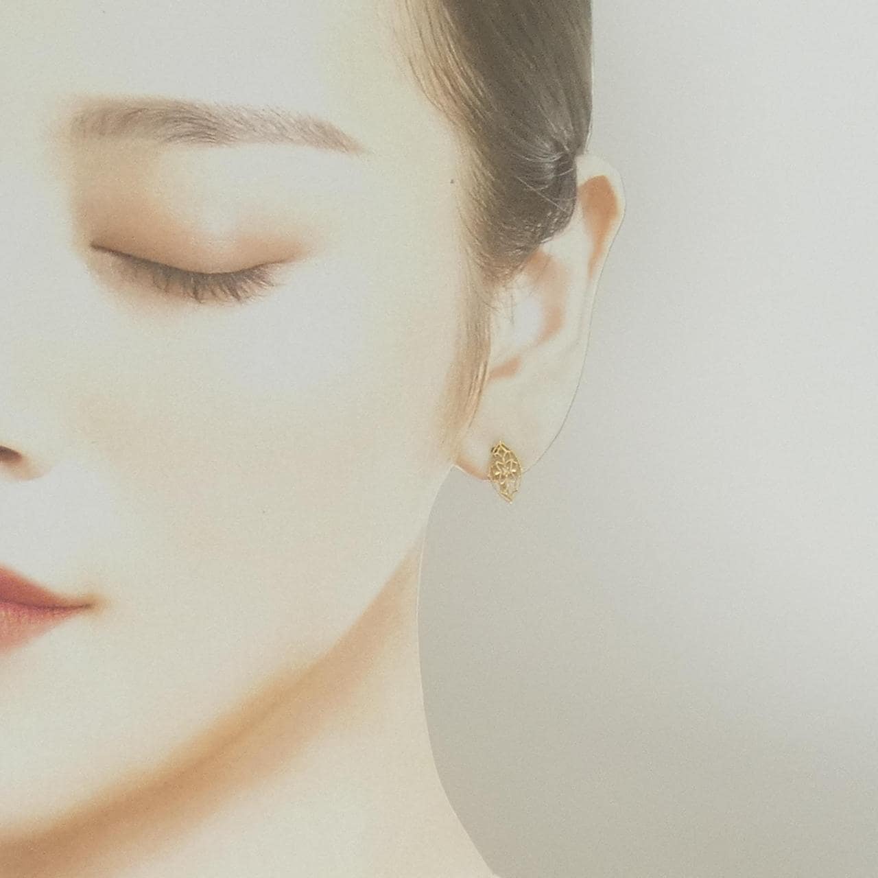 K10YG ダイヤモンド イヤリング 0.012CT